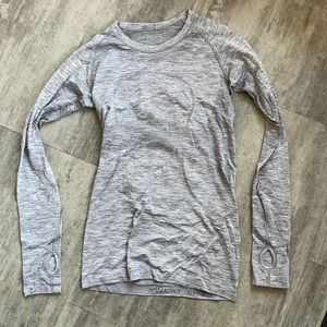 Lululemon long sleeve active top